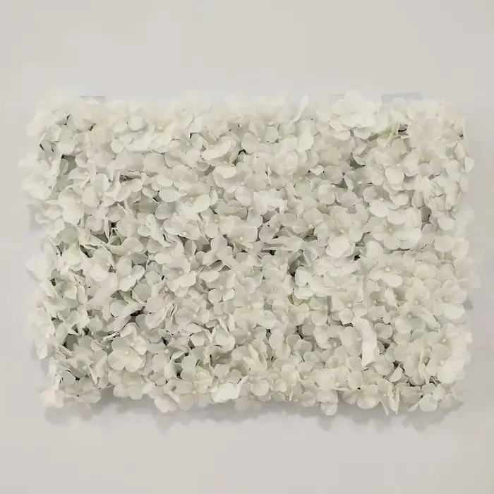 Mur de fleurs artificielles blanches pour décoration de noël