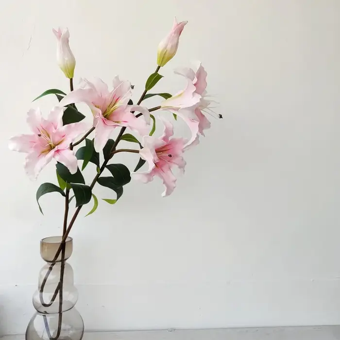 Fleurs de lys artificielles hydratantes en PU