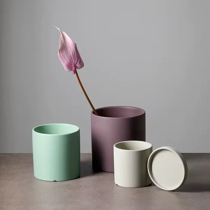 Pot de fleur en céramique coloré