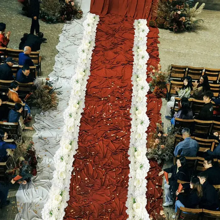 Arrangements de fleurs artificielles 2026 pour décorations de mariage en extérieur