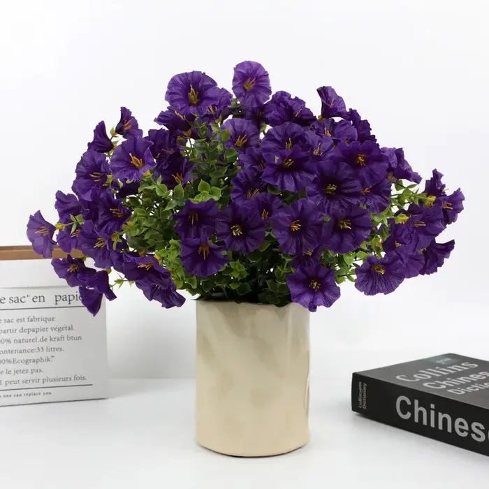 Plantes artificielles, fausses fleurs de primula