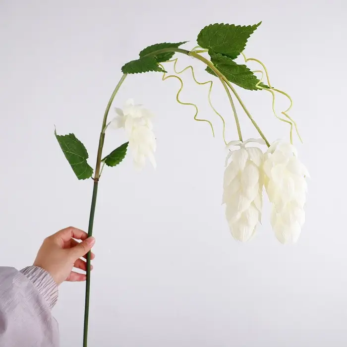 4 pièces de plantes artificielles suspendues à 3 têtes, type Virginia Creeper, toucher réel, fleurs 