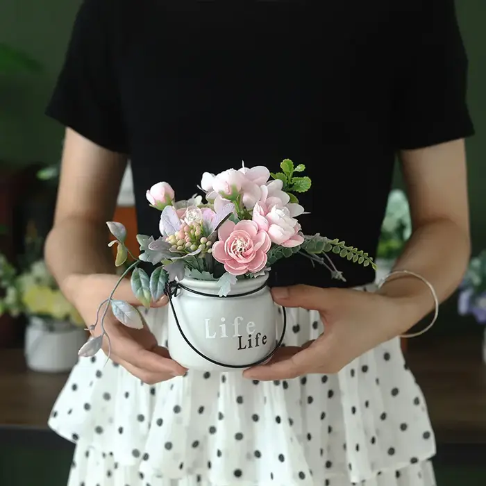 Petites Fleurs Artificielles pour la Décoration de la Maison