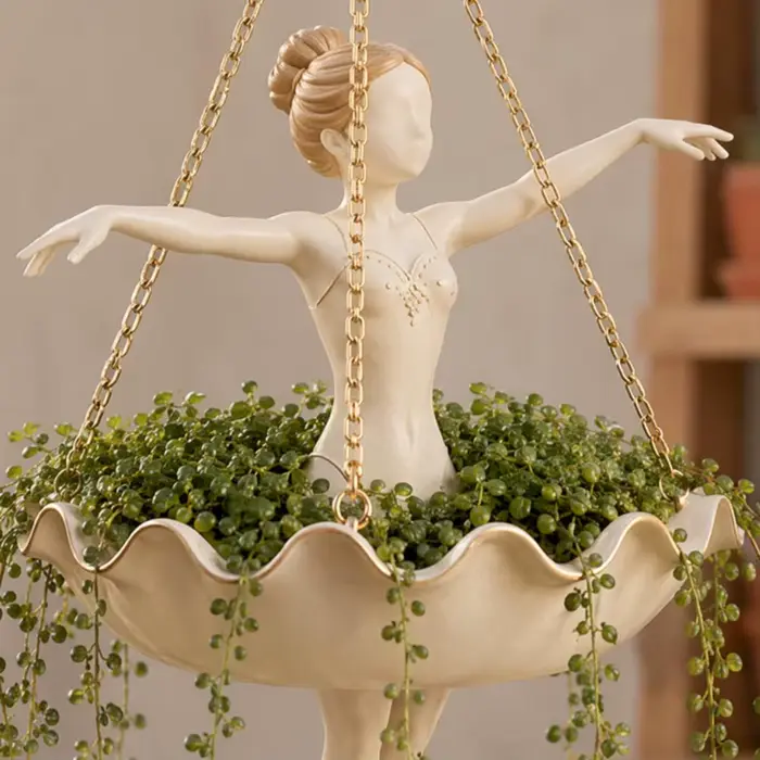 Pot de fleurs suspendu d'intérieur en forme de danseuse de ballet