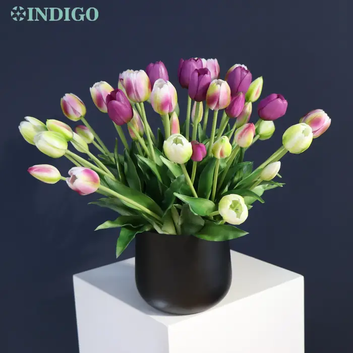 Bouquet de tulipes rouges (3 fleurs + 2 bourgeons)