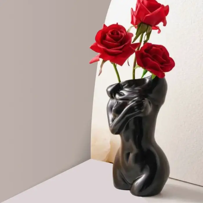 Vase en résine de règle nordique