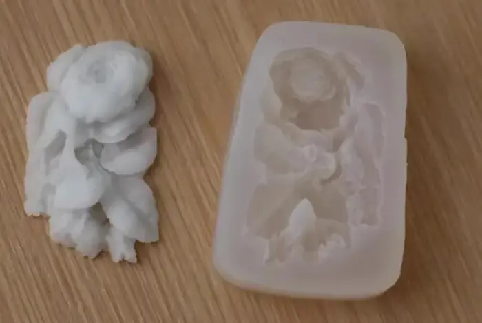 Moule à bougie en silicone à fleurs