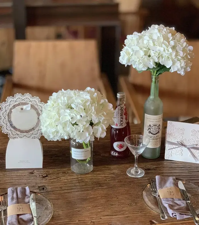 Tiges d'hortensia artificielles pour centres de table de mariage