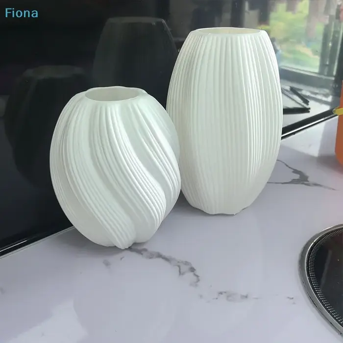 ✔ Vase en plastique texturé blanc