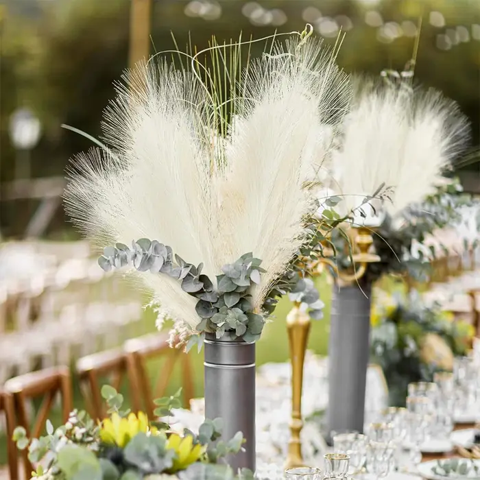 Fleurs artificielles de roseau moelleuses pour la décoration de vase d'hôtel