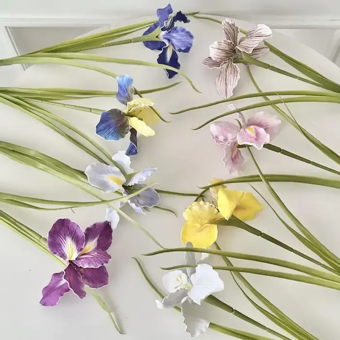 Décoration florale : Bouquet de 26 iris artificiels