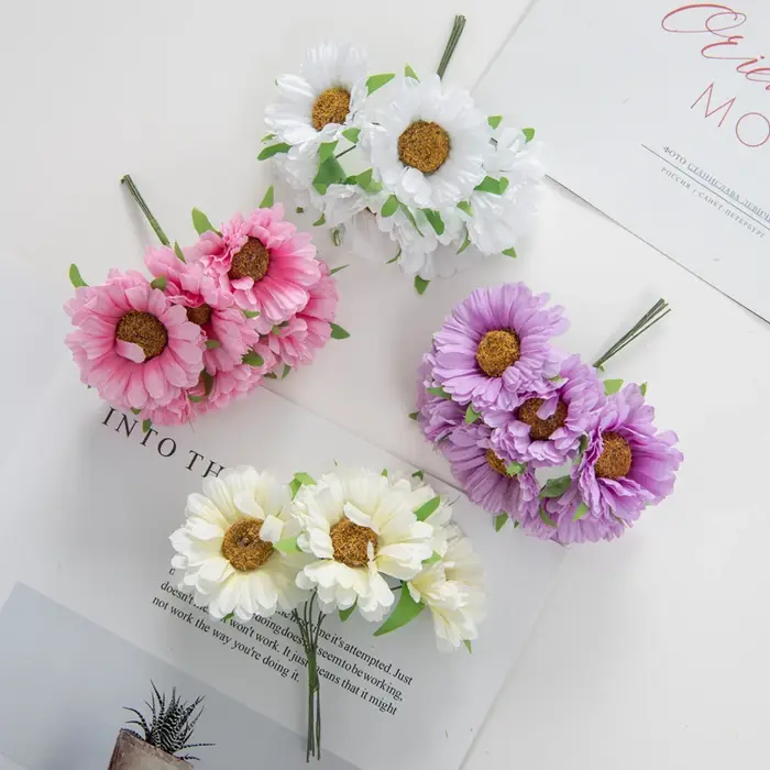 Fleurs artificielles décorations du nouvel an maison chambre Table mariage extérieur couronne décorative soie marguerite Gerbera bricolage boîte-cadeau