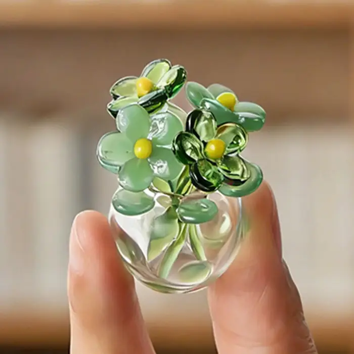 Mini bouquet de fleurs artificielles en verre avec petit vase