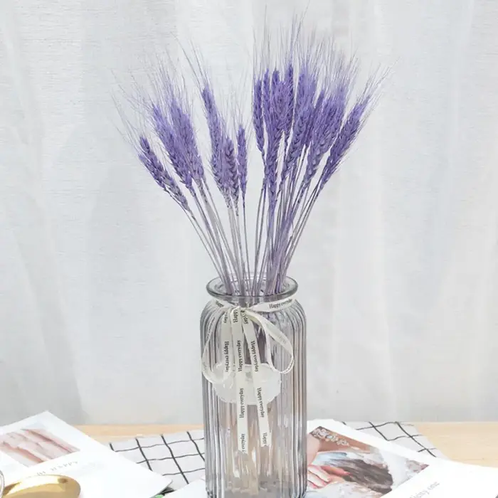 Décor de fleurs séchées artificielles