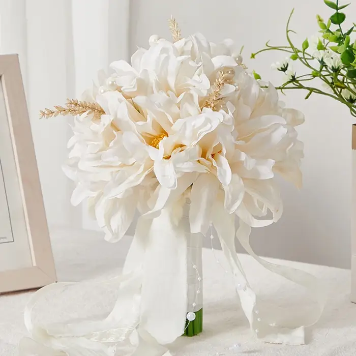 Bouquet artificiel de dahlias pour la mariée