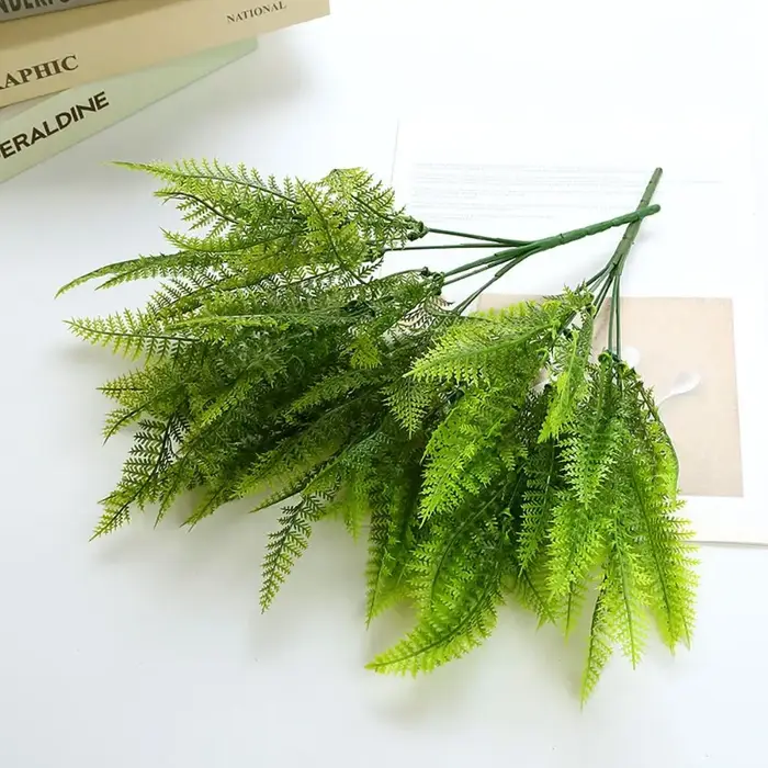 Plantes artificielles de fougère à 7 branches