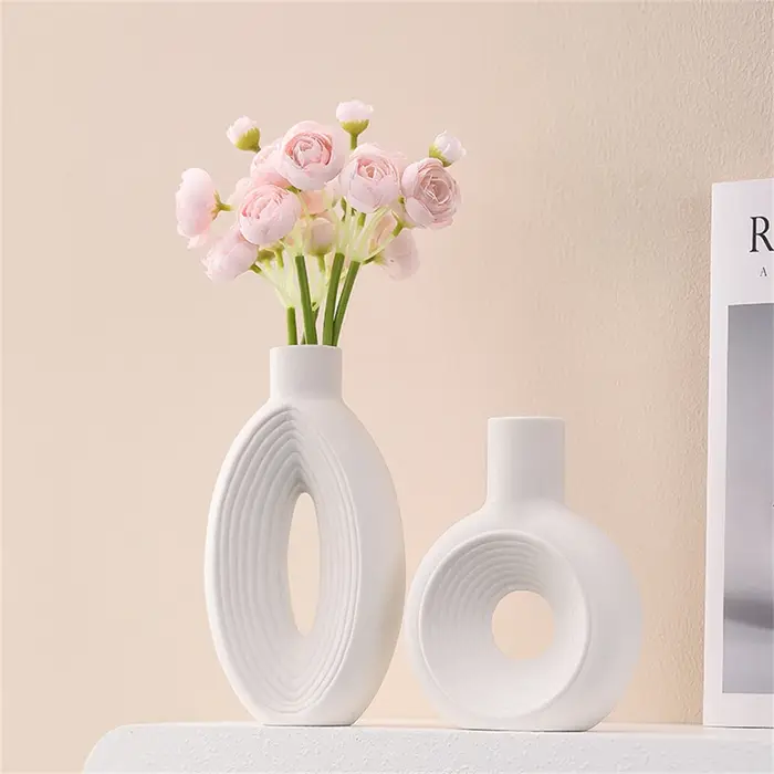 Vase ovale rond ajouré