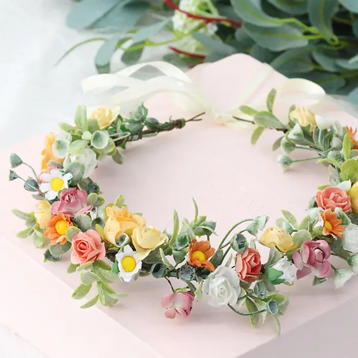 Couronne de fleurs féeriques pour femmes