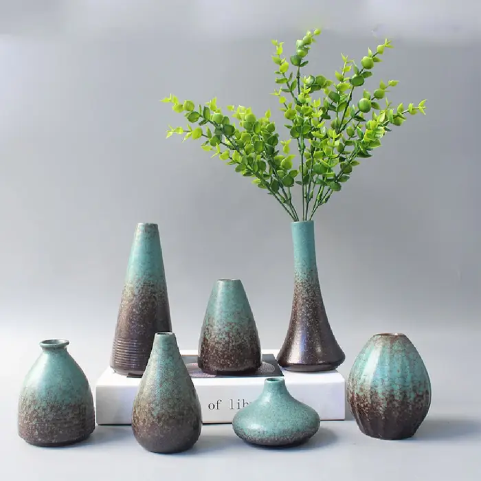 Petit Vase à fleurs en céramique
