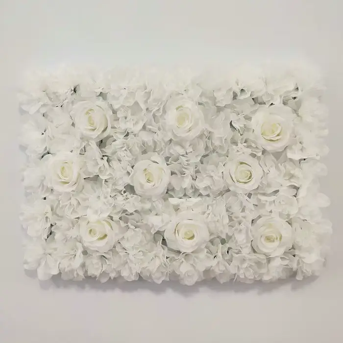 Mur de fleurs artificielles blanches pour décoration de noël