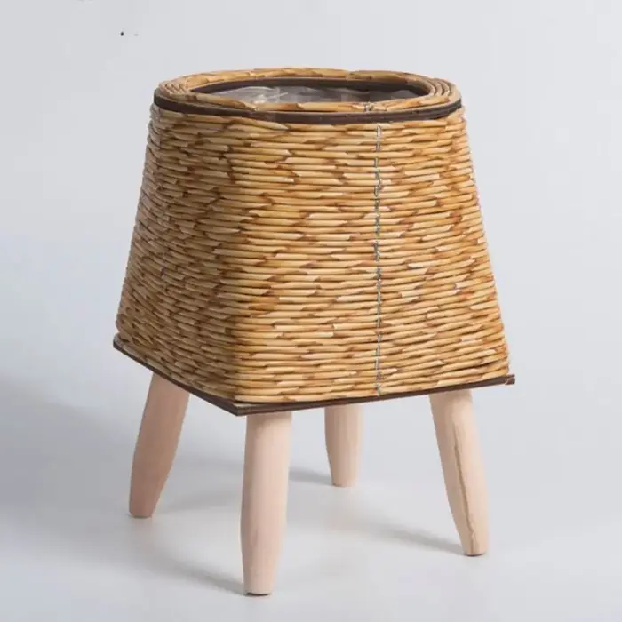 Pot de fleur tissé en rotin à la mode