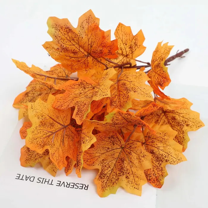 Branche de feuille d'érable plantes artificielles automne