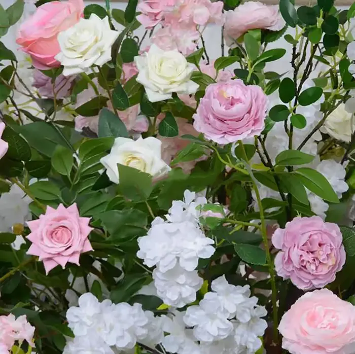 Arbre de roses artificielles