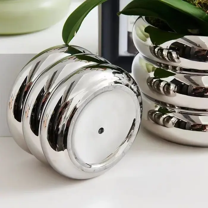 Pot de fleurs en céramique pour bureau
