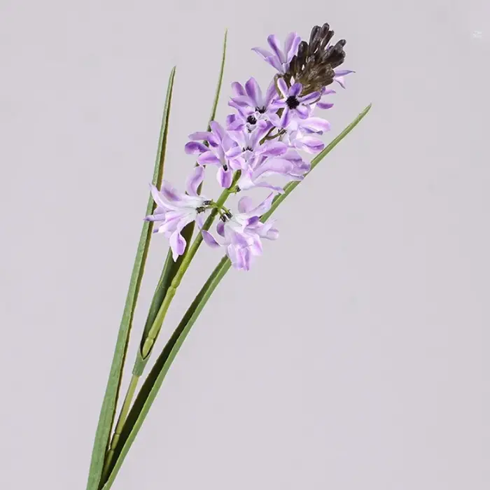 Fleurs artificielles en jacinthe