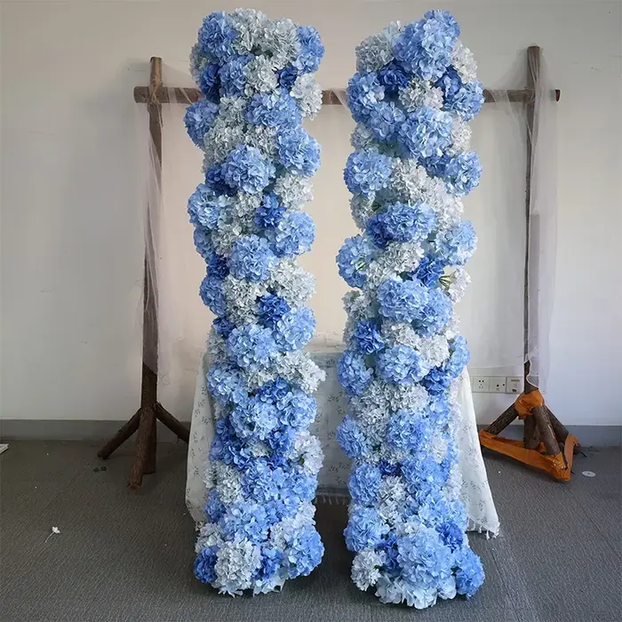 Ornement fleur en soie hortensia bleue