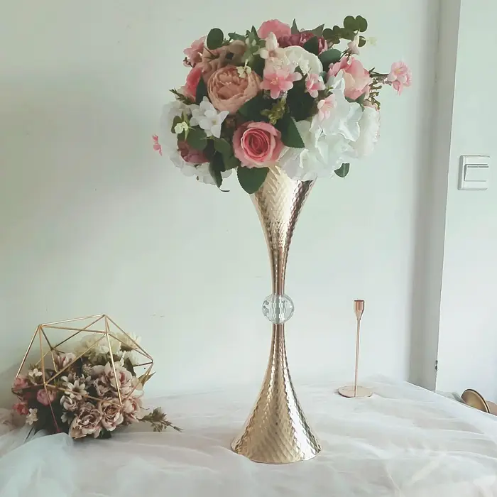 Vase doré en forme de trompette, centre de Table de mariage en cristal, pour événement, route, Vases à fleurs délicats pour la décoration de la maison
