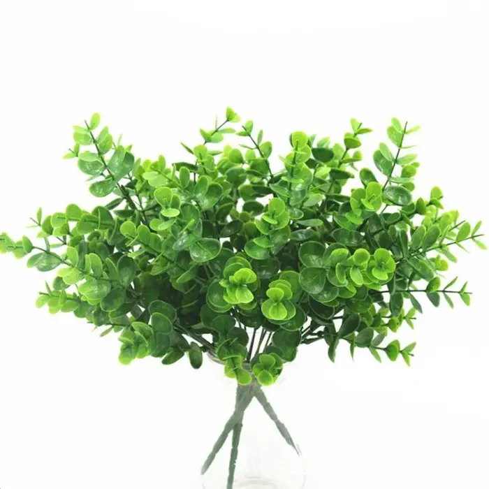 Plantes artificielles en plastique d'eucalyptus