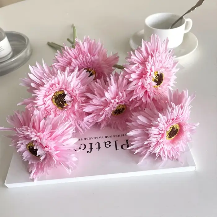 Fleur de chrysanthème artificielle