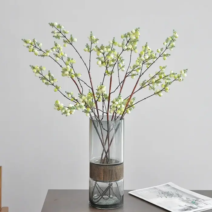 Baies artificielles douces pour la décoration de la maison