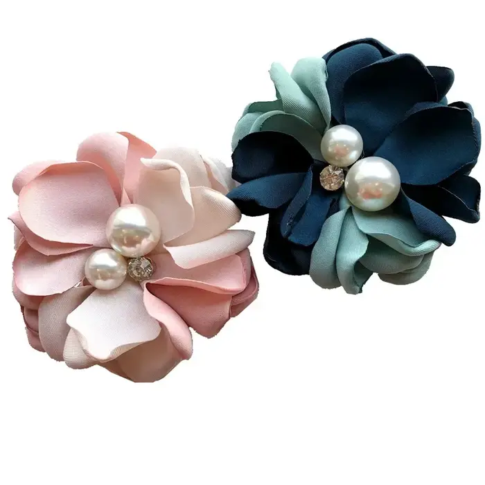 Broche fleur en tissu haut de gamme pour femme