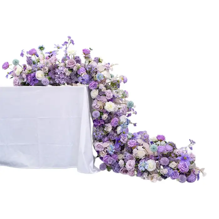 Fleur violette pour décor de table de mariage
