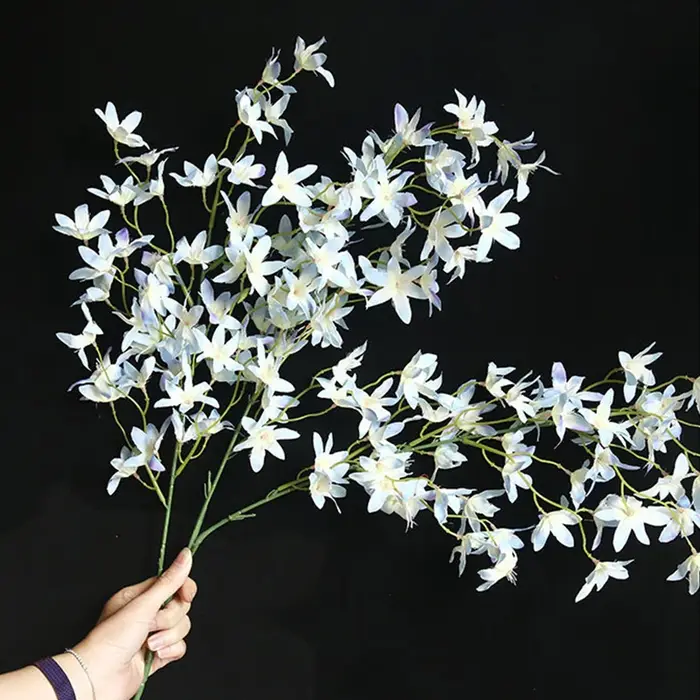Fleurs artificielles pour la décoration