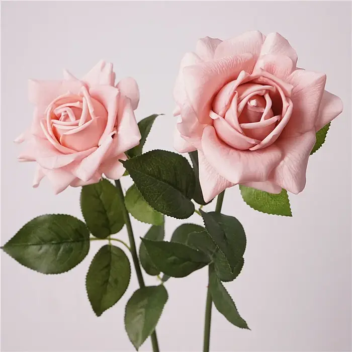 Lot de 5 roses artificielles réalistes pour décoration de mariage
