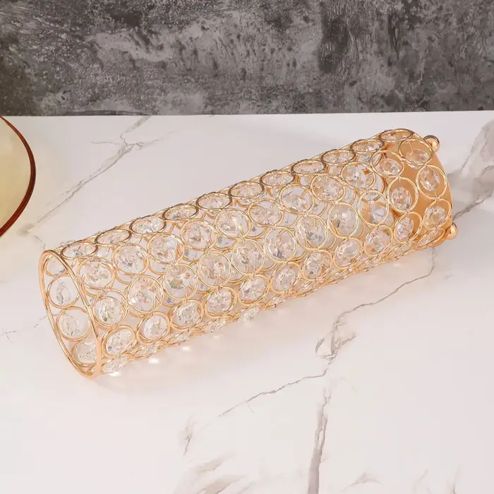 Vase à fleurs en cristal doré