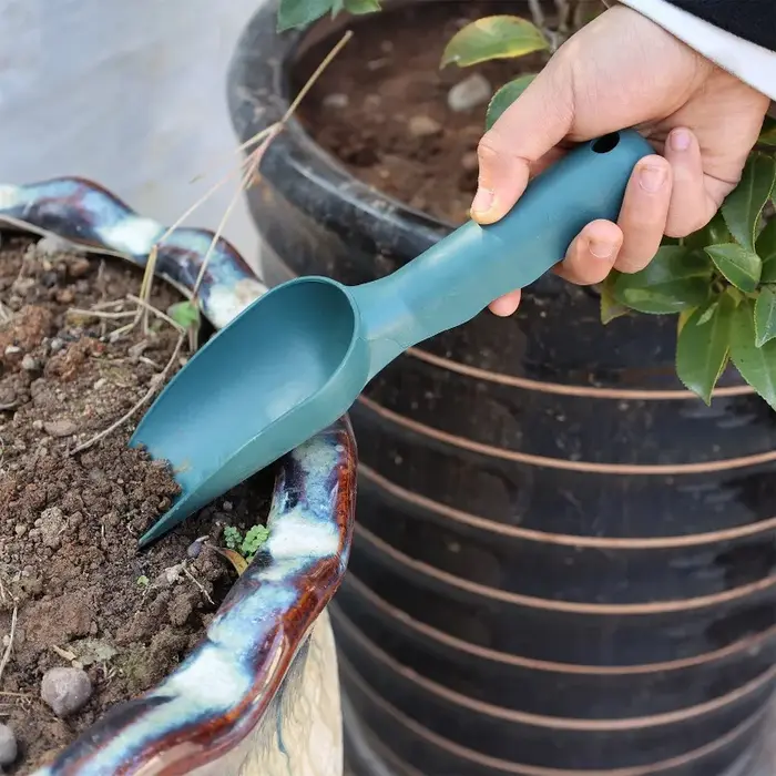 Pelle de jardin domestique en plastique