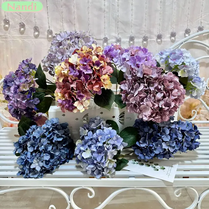 Hortensia à 5 têtes de style britannique : Fleurs artificielles réalistes pour la maison