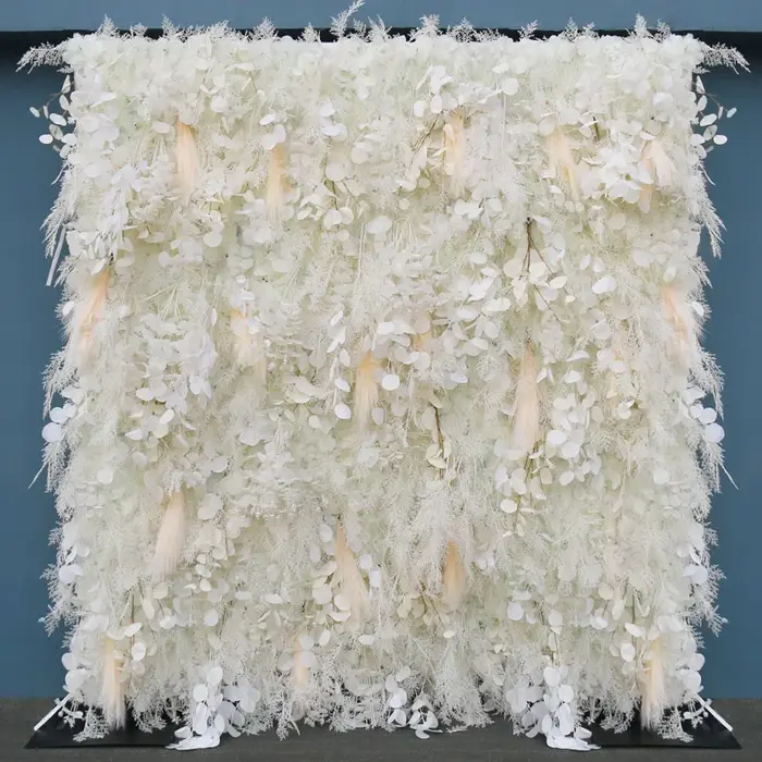 Mur de fleurs artificielles en tissu blanc enroulable