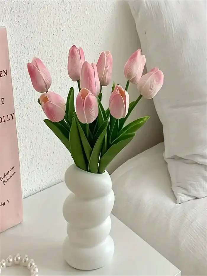 Un ensemble de 6 tulipes artificielles, idéales pour la décoration de la maison, la décoration flora