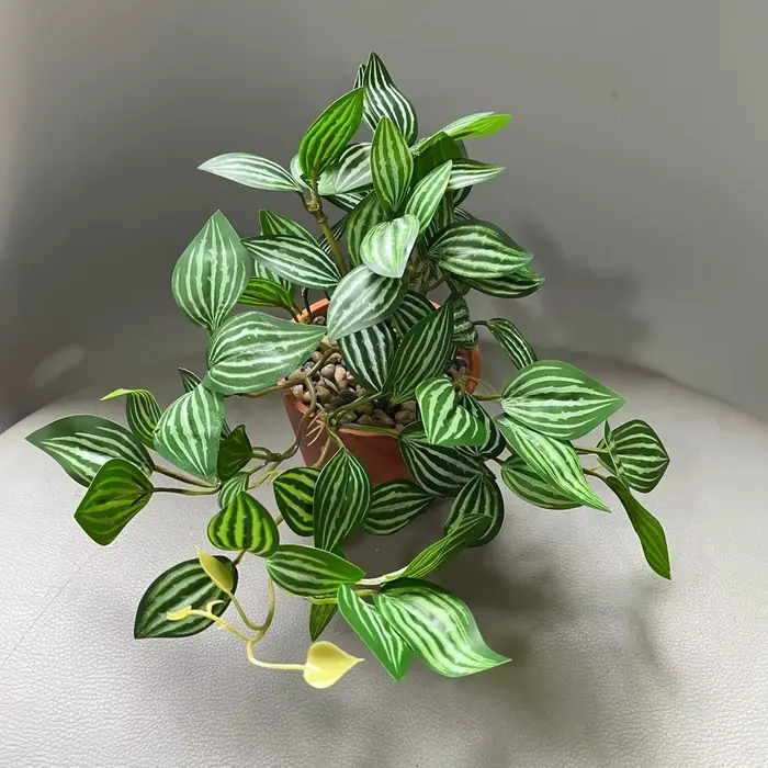 Plante artificielle en guimauve de 20 cm