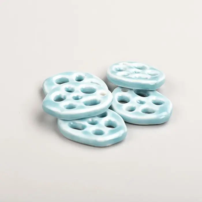 37 # Pendentif en céramique de racine de Lotus multicolore