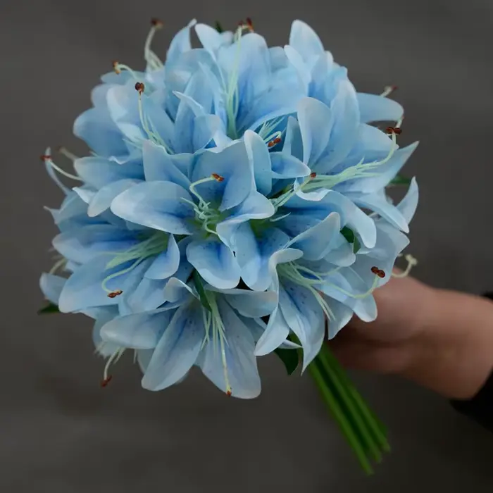 Simulation de fleur de lys jaune à 20 têtes