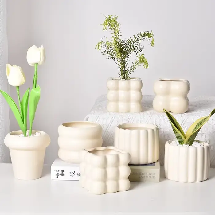 Pot de fleurs en céramique INS pour plantes