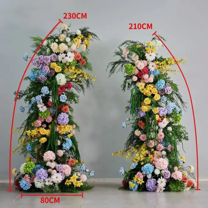 Arrangement de fleurs artificielles violettes