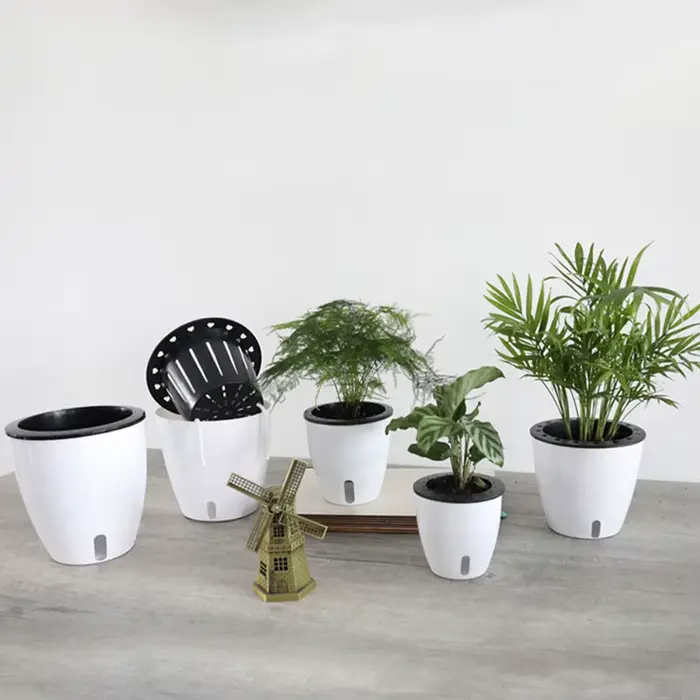 Pots de fleurs innovants