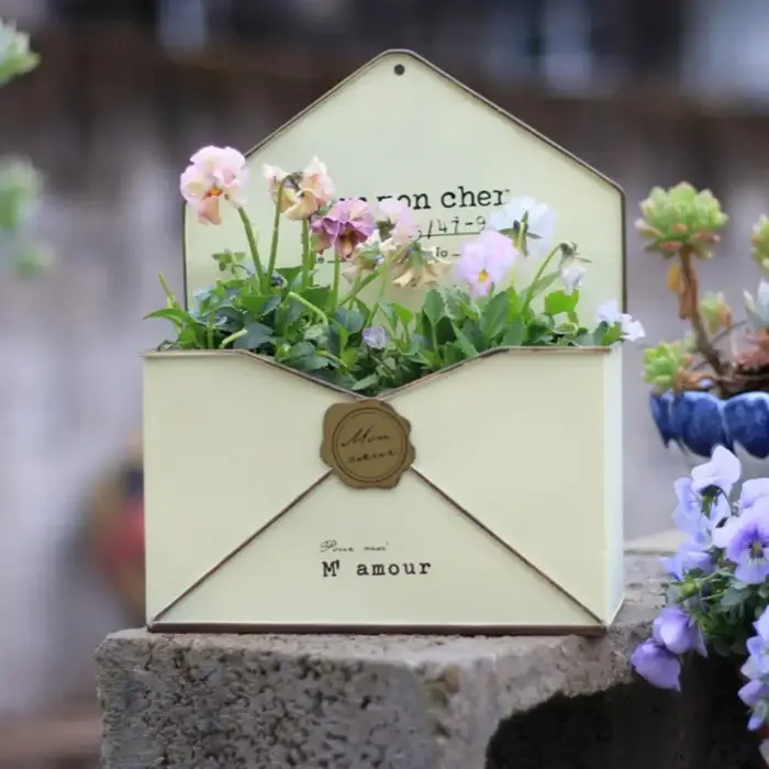 Jardinière murale vintage en forme d'enveloppe pour intérieur et extérieur